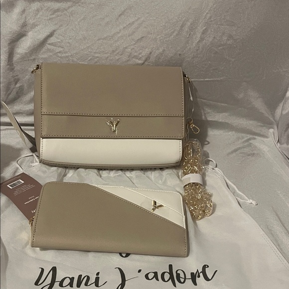 Yani J’adore Handbags - Yani J’adore Elegant Beige and White Women's Bag 2 Piece Set